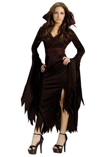 Women's Gothic Vamp Costume By: Fun World for the 2022 Costume season.