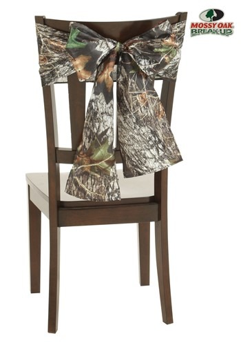 Mossy Oak Chair Tie By: Fun Costumes for the 2022 Costume season.