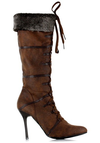 Sexy Brown Viking Boots By: Ellie for the 2022 Costume season.