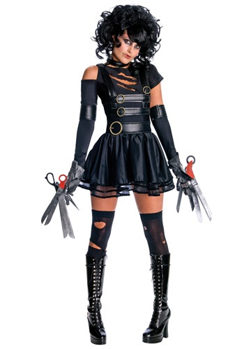Miss Scissorhands Costume By: Rubies Costume Co. Inc for the 2022 Costume season.