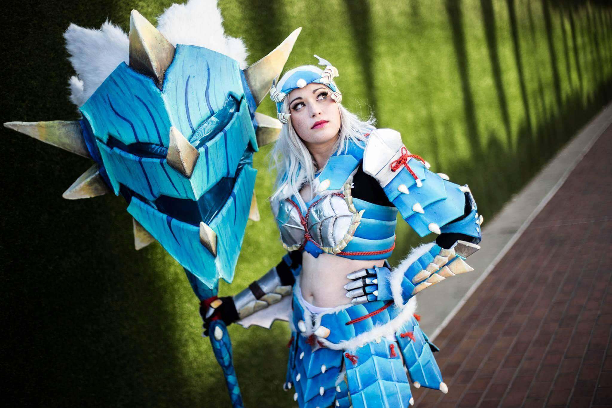 KEM Cosplay as Monster Hunter 3 Zinogre Armor