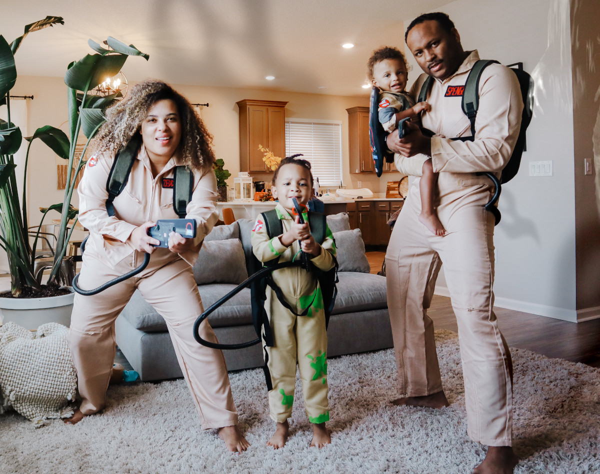 Ghostbusters Family Cosplay