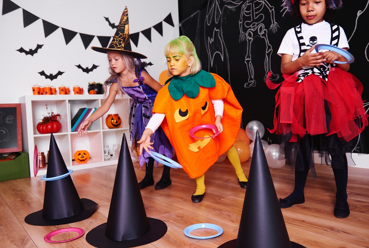 Witch Hat Ring Toss