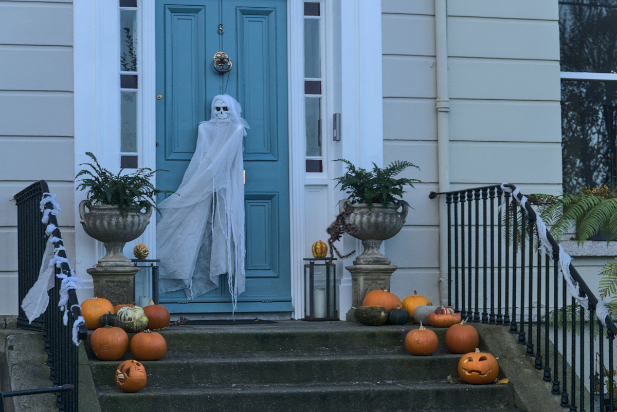 Outdoor Halloween Decorations