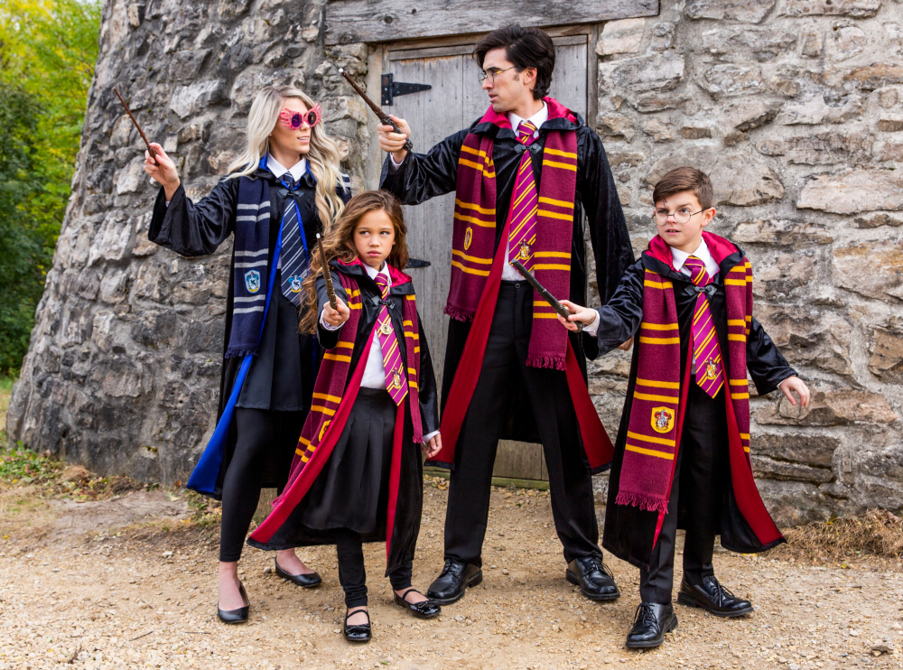 Easy DIY Harry Potter Family Halloween Costumes