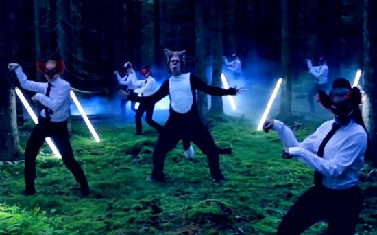 What does the fox say reference video still