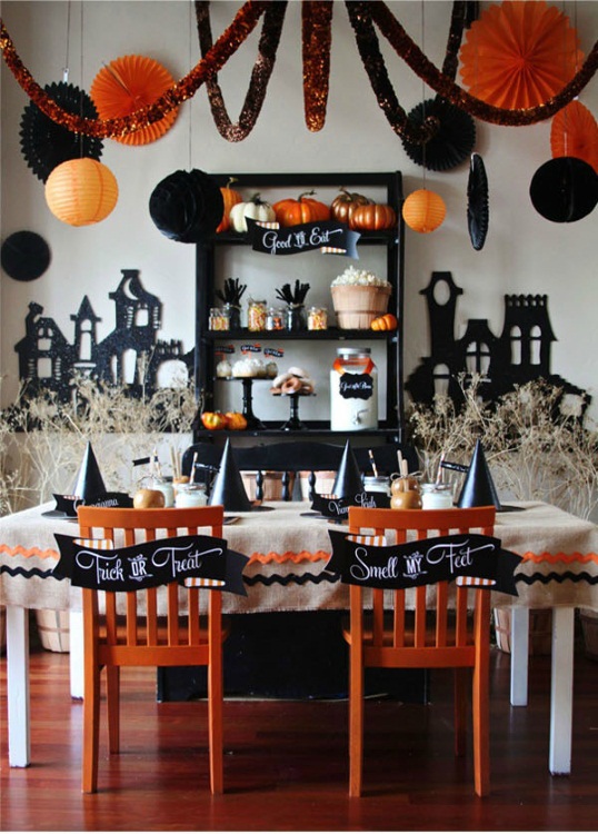 How do you Halloween? Decoration Ideas! - HalloweenCostumes.com Blog