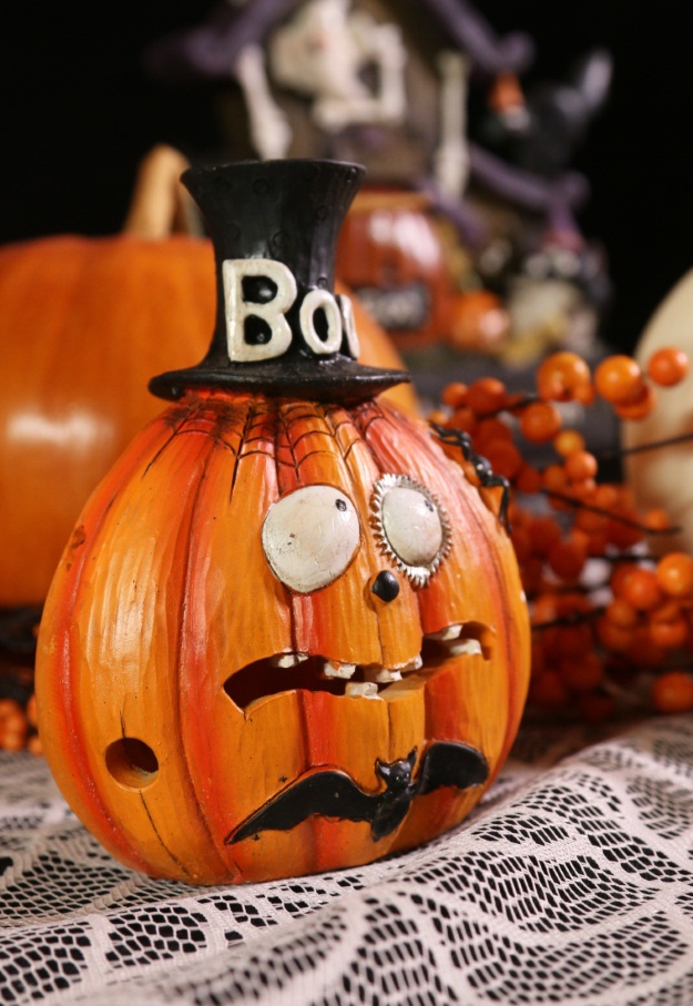 Classic Country Halloween Decoration Ideas - Halloween Costumes Blog