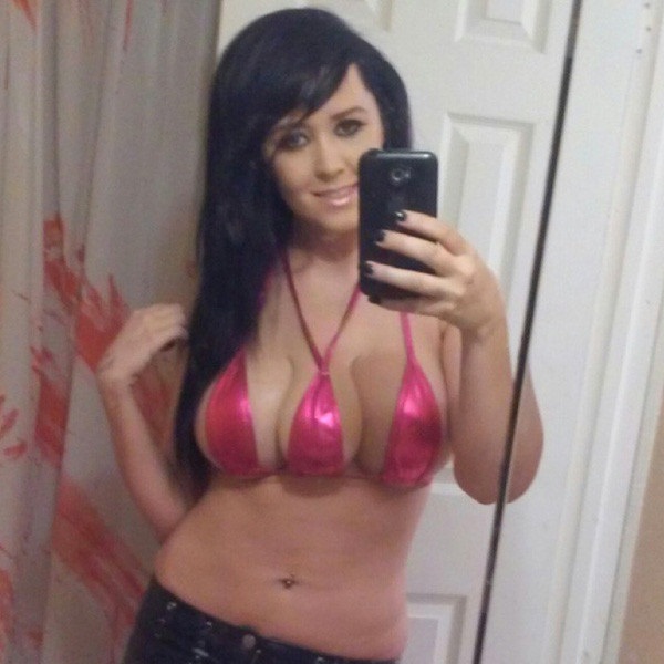 There's a Jasmine Tridevil three-boobed woman Halloween costume and it's  perfect