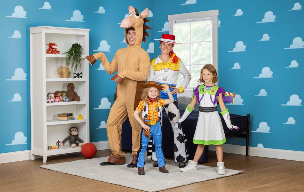 Family Halloween costumes Family Halloween costumes