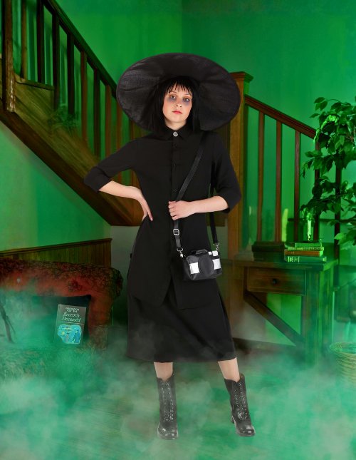 Beetlejuice-Lydia-costume