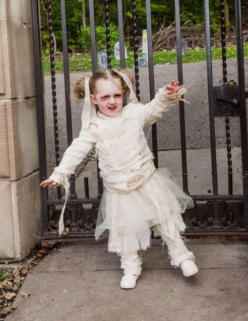 Little Mummy Walk Little Mummy Walk