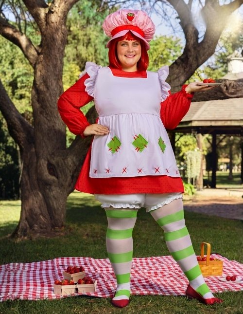 Strawberry-Shortcake-costume-for-adults