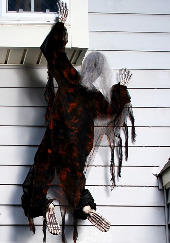 5FT Black Climbing Dead Skeleton Prop Decoration | Skeleton Decorations