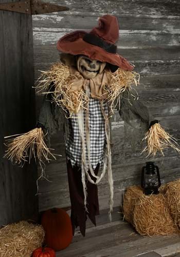 Animated Hanging Surprise Scarecrow