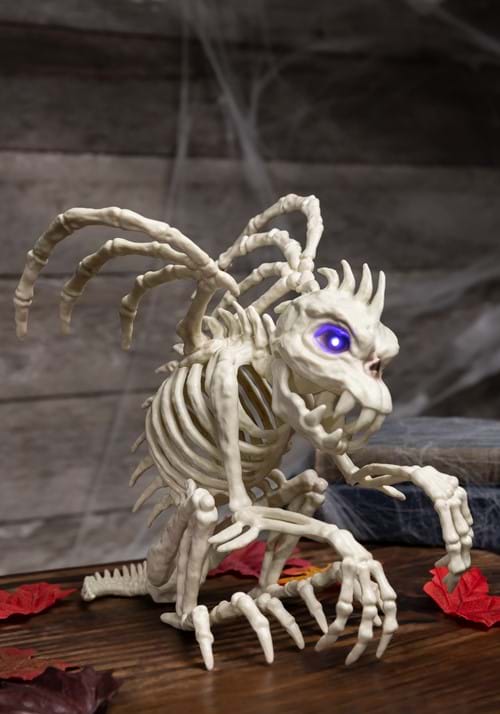 Gargoyle With Lights Skeleton Décor