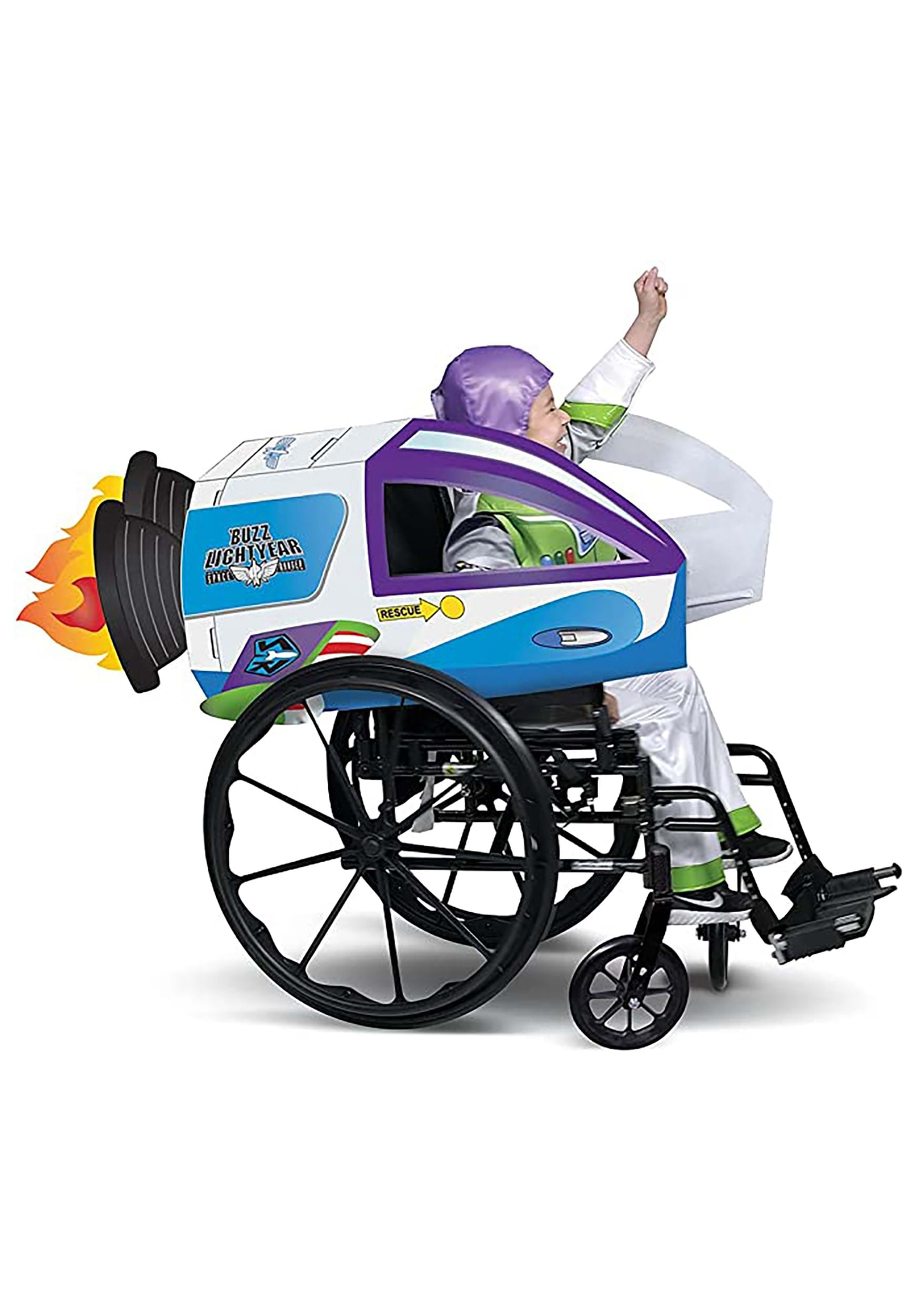 buzz lightyear spaceship sit in