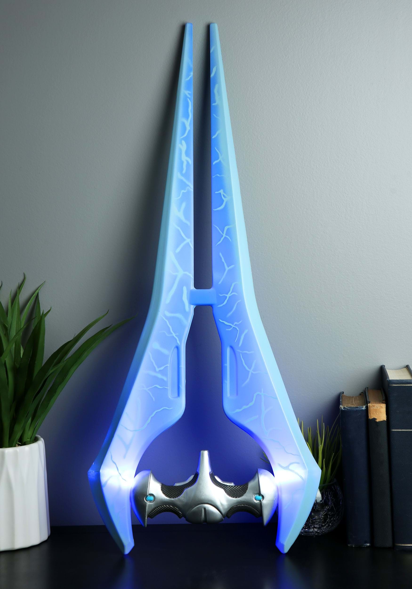 Halo Infinite Deluxe Energy Light Up Sword Multicolor – Yaxa Store