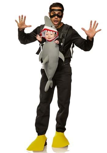 Shark & Diver Carrier Costume Alt 1