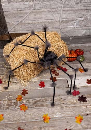 Halloween Spider Webs Spiderwebs With Plastic Spiders(200 Square Feet/pack)  - Every pack 60g & 6 Fake Spiders 1 pack