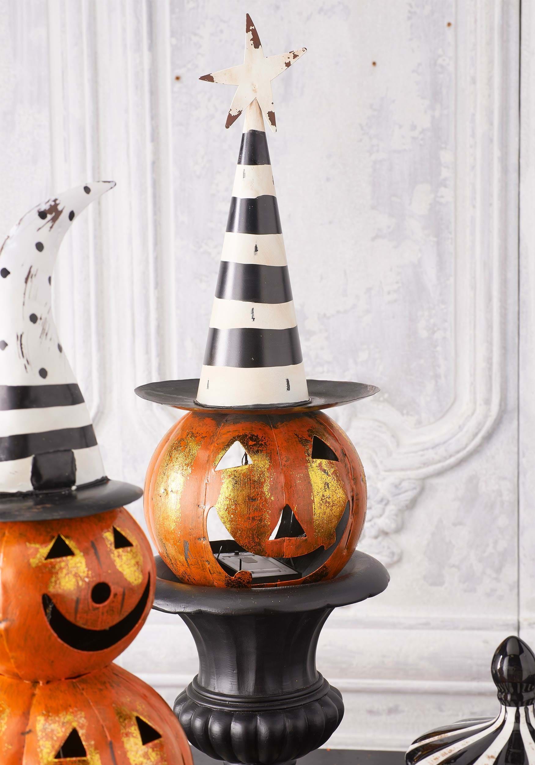 18 LED Jack 'O Lantern With Black And White Hat Halloween Decoration