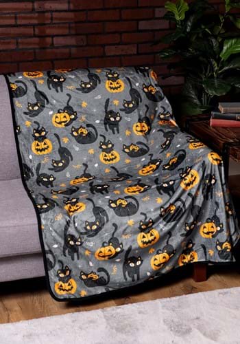 Quirky Black Kitty Comfy Throw | Halloween Blankets