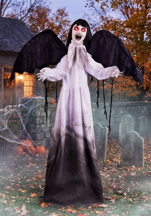 Saravel the Shrieking Specter Animatronic Decoration